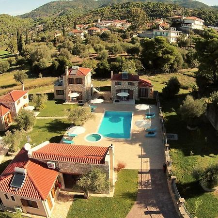 Апартаменты Evinos Garden Trikorfon Экстерьер фото